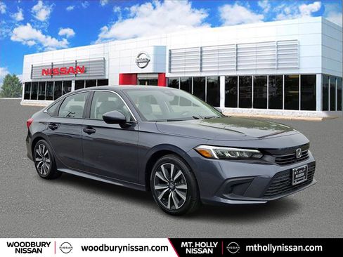 Used 2024 Honda Civic EX image 1