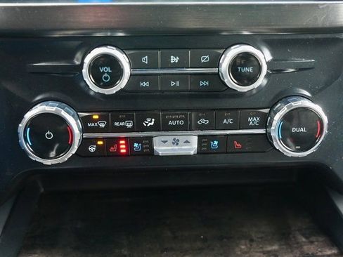 Used 2024 Ford F250 Lariat w/ Lariat Ultimate Package image 23