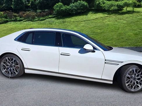 New 2026 Genesis G90 3.5T image 9