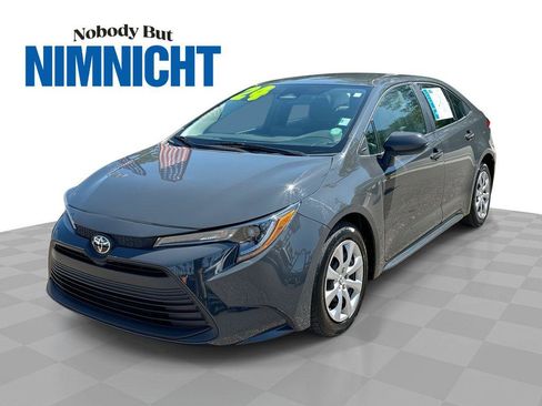 Used 2024 Toyota Corolla LE FWD image 1