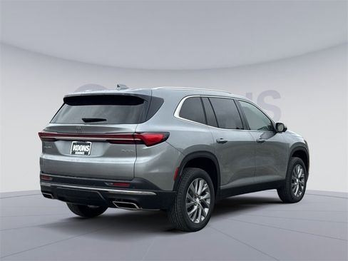 New 2026 Buick Enclave Preferred image 7