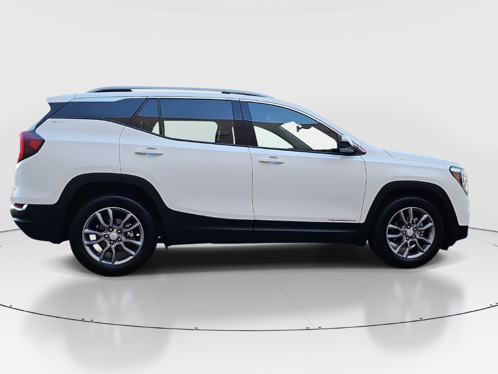 Used 2023 GMC Terrain SLT FWD image 4