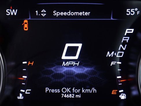 Used 2020 Dodge Charger SXT w/ Leather Interior Group RWD image 14
