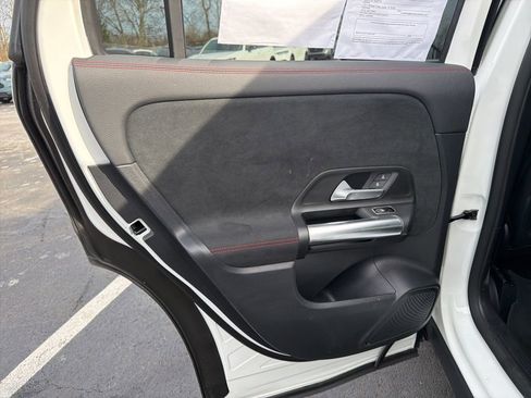 Used 2022 Mercedes-Benz GLA 250 4MATIC image 20