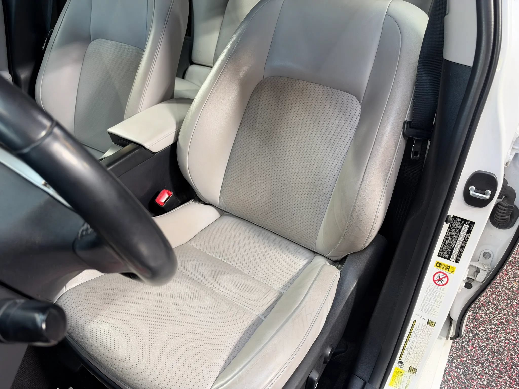 Used 2012 Lexus CT 200h Premium w/ Leather Pkg FWD image 20