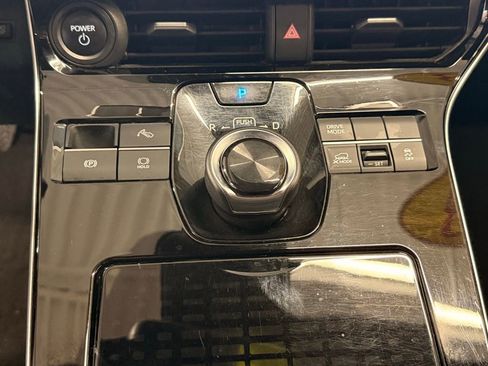 Used 2023 Subaru Solterra AWD image 33