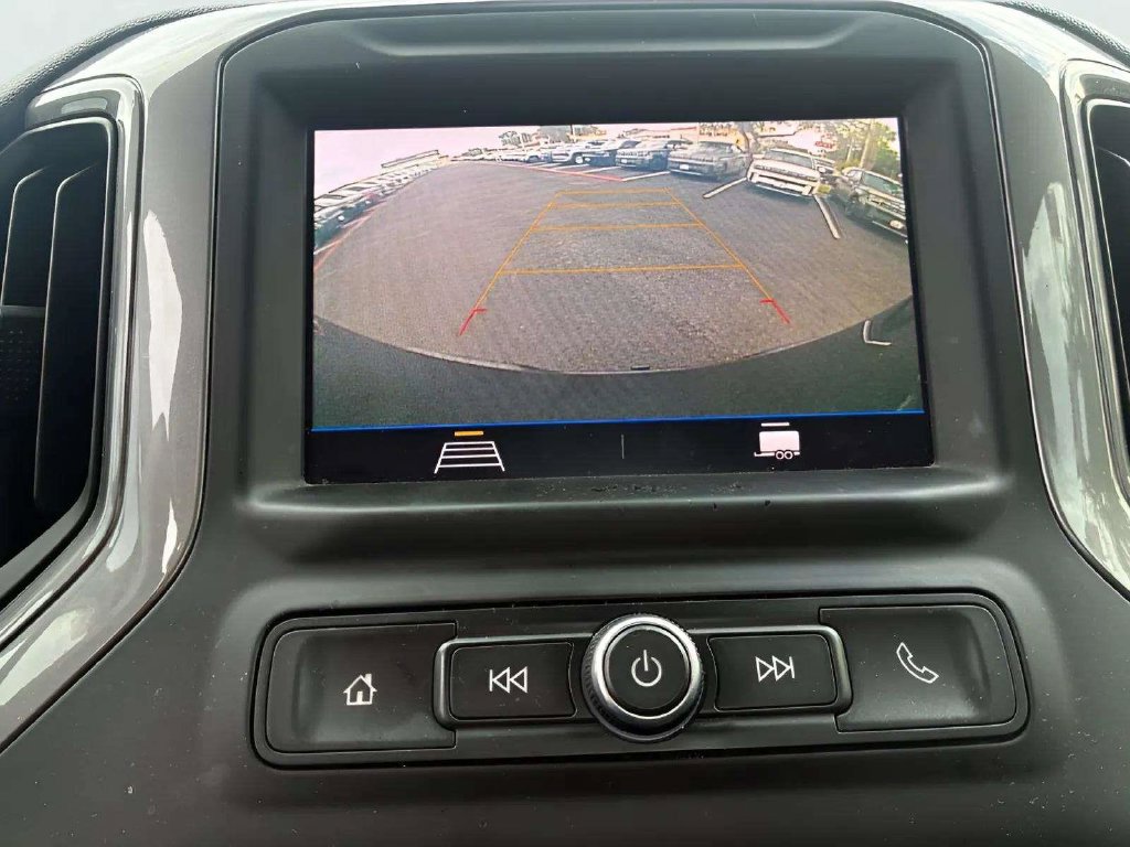 Used 2020 Chevrolet Silverado 1500 Custom w/ Custom Value Package RWD image 14