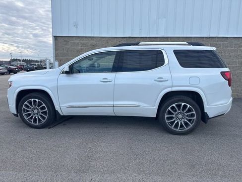 Used 2023 GMC Acadia Denali w/ Denali Ultimate Package image 8