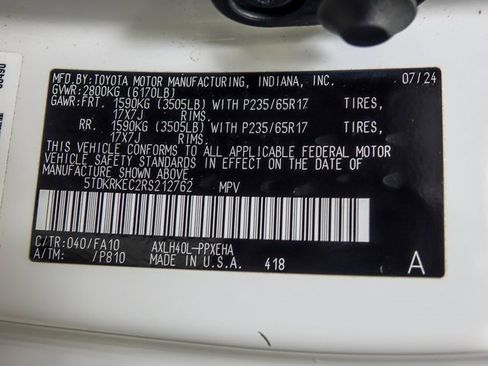 Certified 2024 Toyota Sienna LE image 26