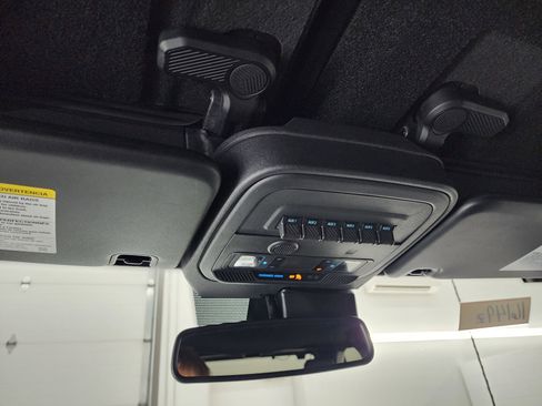 Used 2023 Ford Bronco Badlands w/ Sasquatch Package image 11