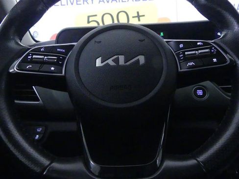 Used 2024 Kia Seltos SX w/ SX Sunroof Package AWD/4WD image 16