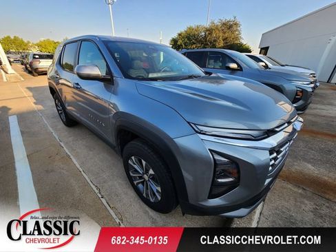 Used 2026 Chevrolet Equinox LT FWD image 1