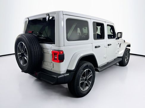 Used 2023 Jeep Wrangler Sahara w/ Safety Group image 5