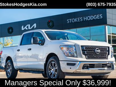 Used 2024 Nissan Titan SV w/ SV Convenience Package