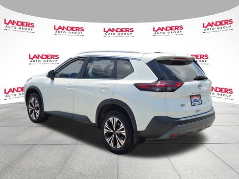 Used 2023 Nissan Rogue SV w/ SV Premium B Package FWD image 5