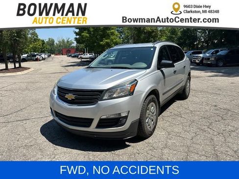 Used 2015 Chevrolet Traverse LS FWD image 1