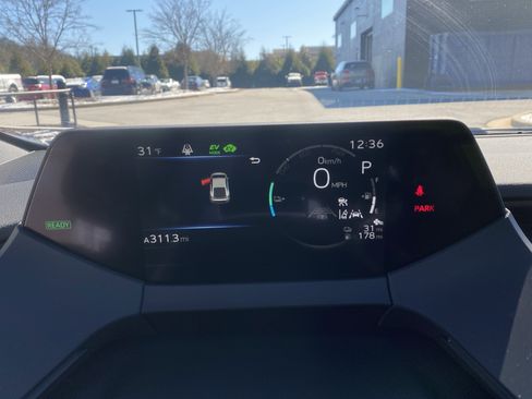 Used 2025 Toyota Prius XSE image 11