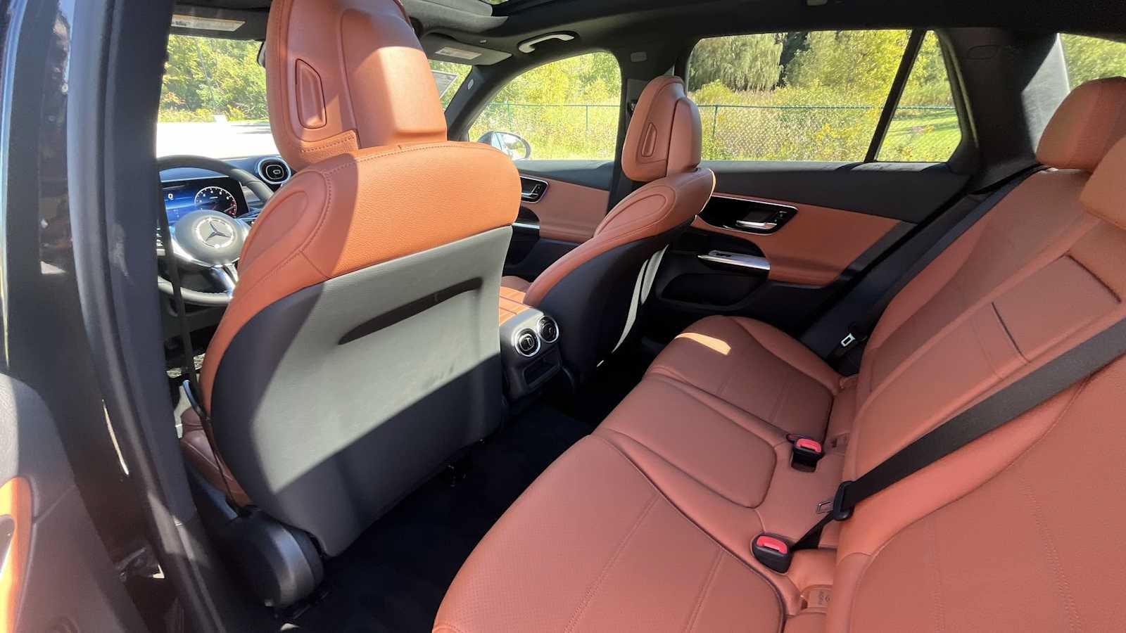 Used 2027 Mercedes-Benz GLC 300 4MATIC image 12