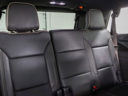 Used 2022 GMC Yukon SLT AWD/4WD image 33