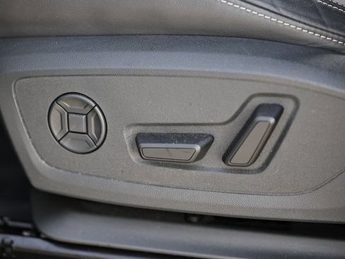 Certified 2025 Audi Q3 2.0T Premium w/ Convenience Package image 22