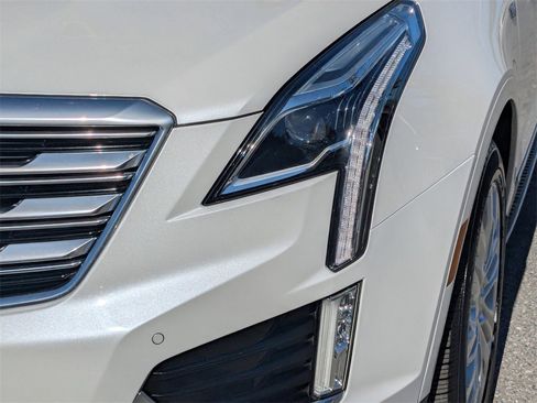 Used 2019 Cadillac XT5 Premium Luxury image 9
