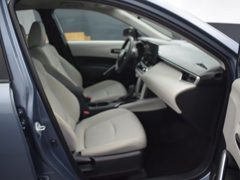 Used 2023 Toyota Corolla Cross L AWD/4WD image 10