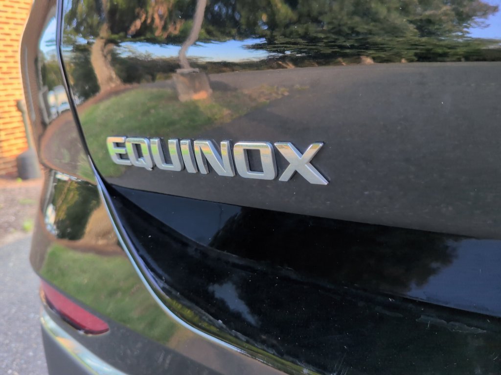 Used 2021 Chevrolet Equinox LT FWD image 14