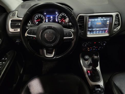 Used 2017 Jeep Compass Latitude w/ Popular Equipment Group AWD/4WD image 22