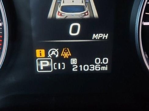 Used 2024 Subaru Crosstrek 2.0i Premium image 43