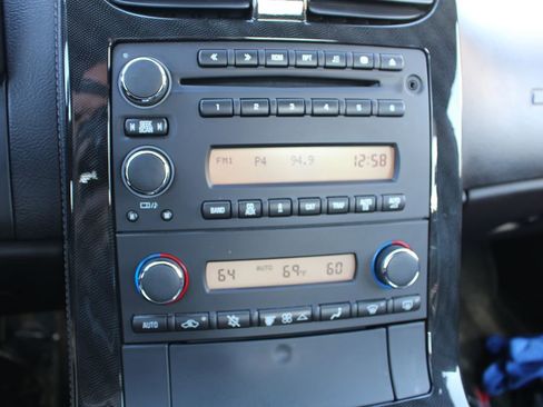 Used 2010 Chevrolet Corvette w/1LT w/ Roof Package image 21