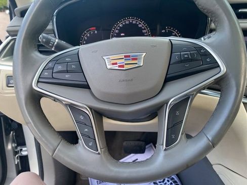 Used 2017 Cadillac XT5 Luxury w/ Driver Awareness Package FWD image 30
