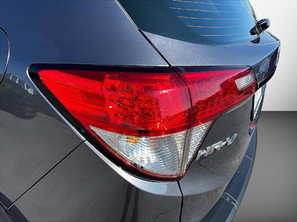 Used 2022 Honda HR-V LX image 24