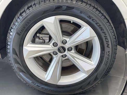 Used 2023 Audi Q7 3.0T Premium AWD/4WD image 12
