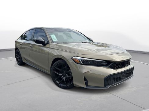 Used 2025 Honda Civic Sport image 4