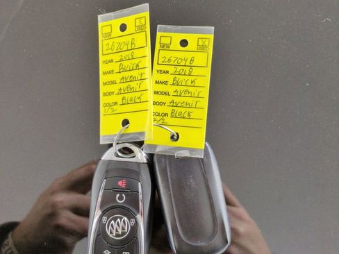 Used 2018 Buick Enclave Avenir w/ Avenir Technology Package image 32