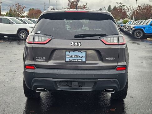 Certified 2021 Jeep Cherokee Latitude Lux w/ Trailer Tow Group image 5