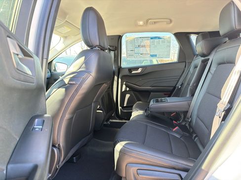 New 2026 Ford Escape SE FWD image 16