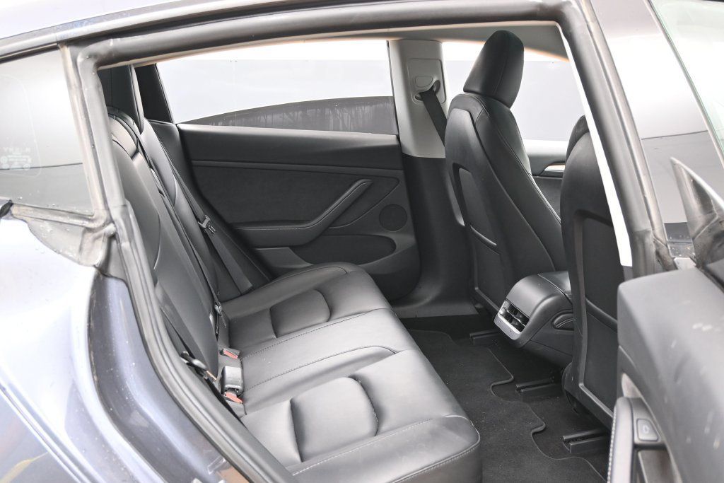 Used 2023 Tesla Model 3 Standard Range RWD image 35