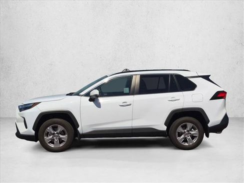 Used 2024 Toyota RAV4 XLE FWD image 7