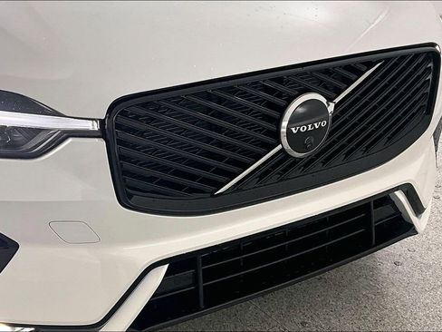 New 2026 Volvo XC60 B5 Ultra w/ Protection Package Premier image 37