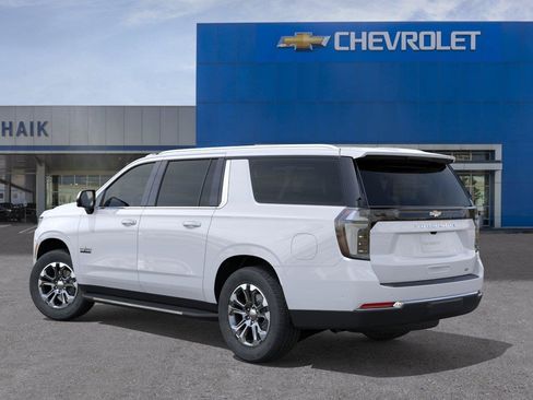 New 2026 Chevrolet Suburban LT w/ Comfort Package RWD image 3