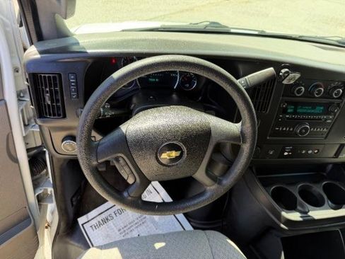 Used 2017 Chevrolet Express 3500 LT w/ LT Preferred Equipment Group RWD image 16