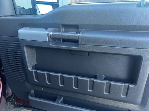 Used 2011 Ford F250 Lariat w/ Lariat Ultimate Pkg image 26