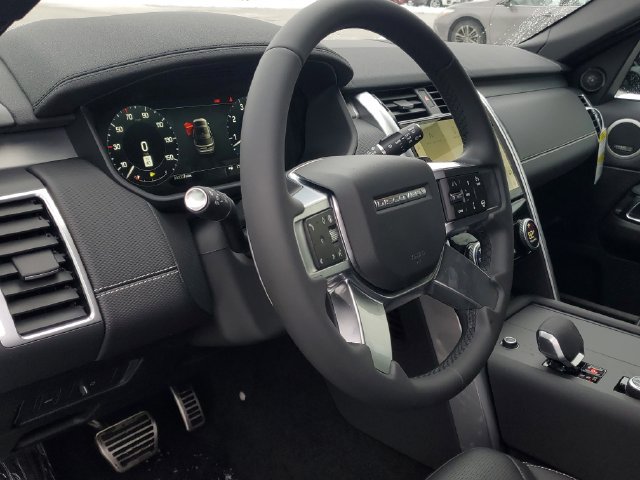 New 2026 Land Rover Discovery Limited Edition AWD/4WD image 19