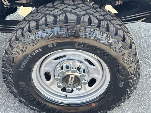 New 2026 Ford F250 XL w/ XL Off-Road Package image 16