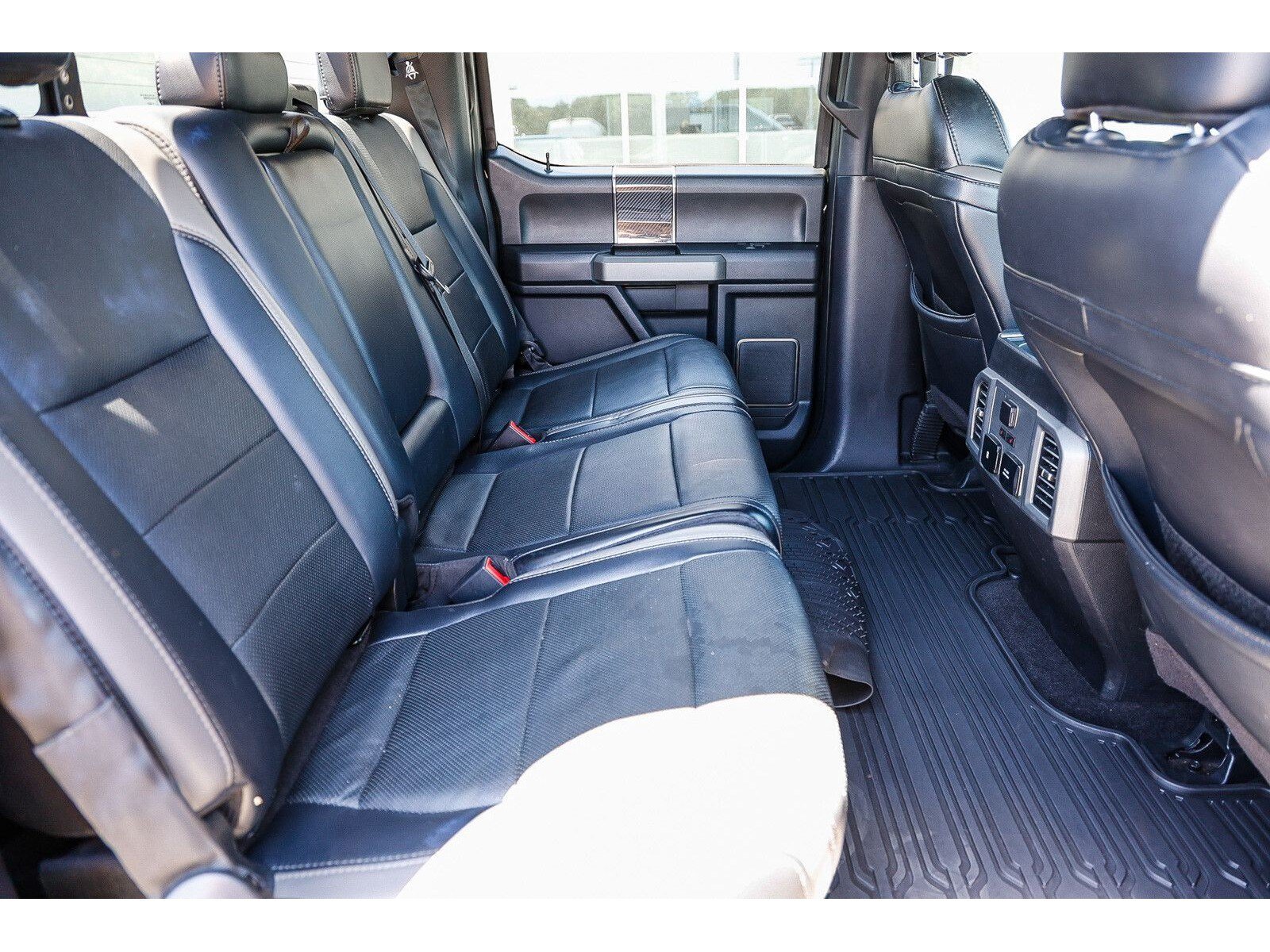 Used 2018 Ford F150 Raptor w/ Equipment Group 802A Luxury AWD/4WD image 16