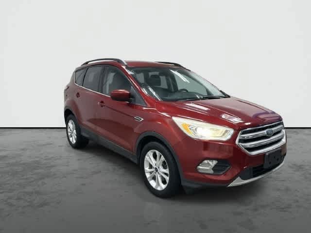 Used 2017 Ford Escape SE w/ Equipment Group 201A FWD image 6