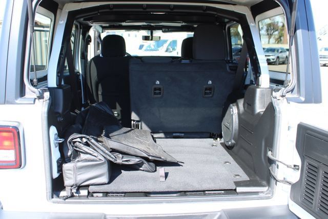 Used 2022 Jeep Wrangler Unlimited Sport AWD/4WD image 43