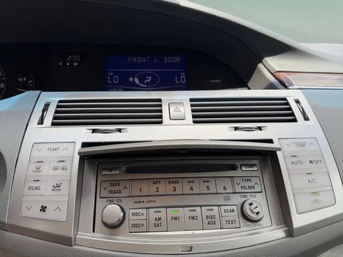Used 2009 Toyota Avalon XL FWD image 11