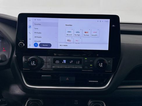 Certified 2025 Toyota Grand Highlander AWD image 14